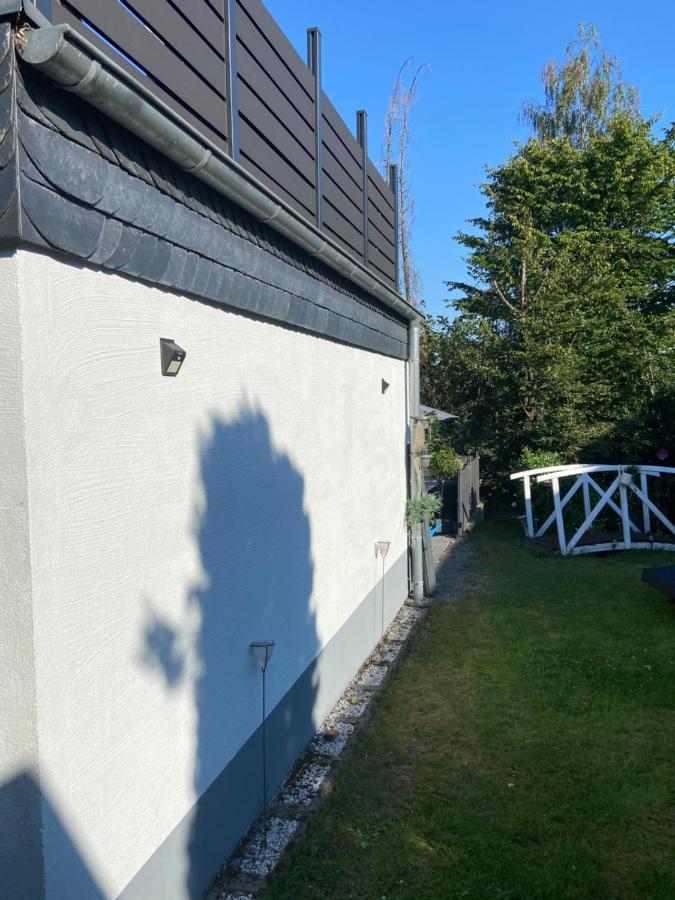 4 Zimmer 11 Personen Wohnung Garten Terrasse Grill 2 Badezimmer Wuppertal Luaran gambar