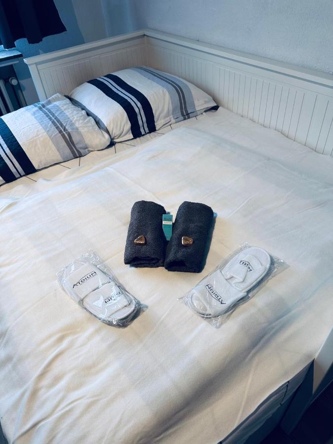 4 Zimmer 11 Personen Wohnung Garten Terrasse Grill 2 Badezimmer Wuppertal Luaran gambar