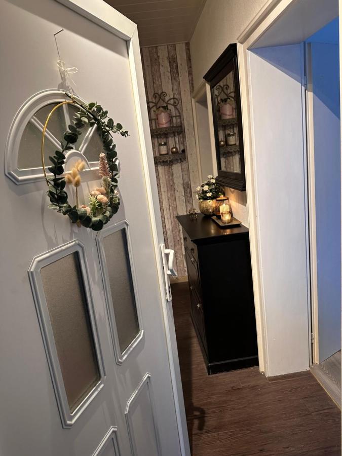 4 Zimmer 11 Personen Wohnung Garten Terrasse Grill 2 Badezimmer Wuppertal Luaran gambar