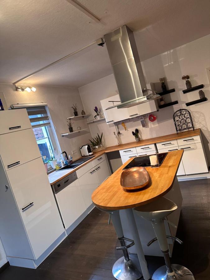 4 Zimmer 11 Personen Wohnung Garten Terrasse Grill 2 Badezimmer Wuppertal Luaran gambar